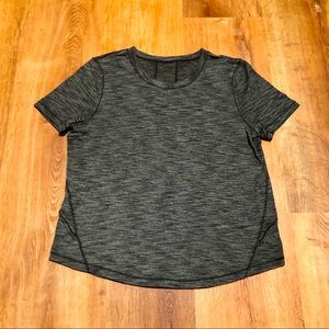 lululemon athletica lightweight SS - 8